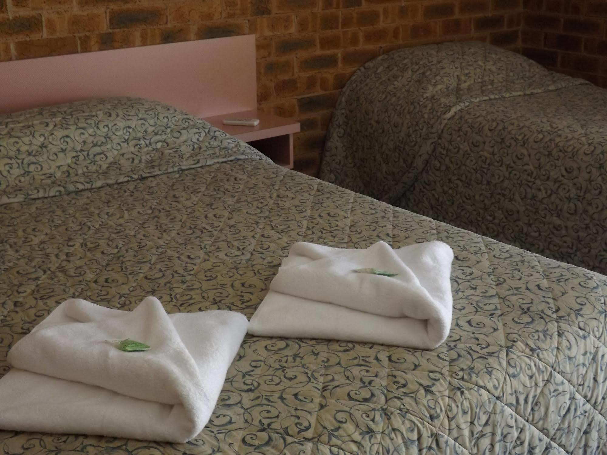 Lydoun Motel Chiltern Eksteriør bilde